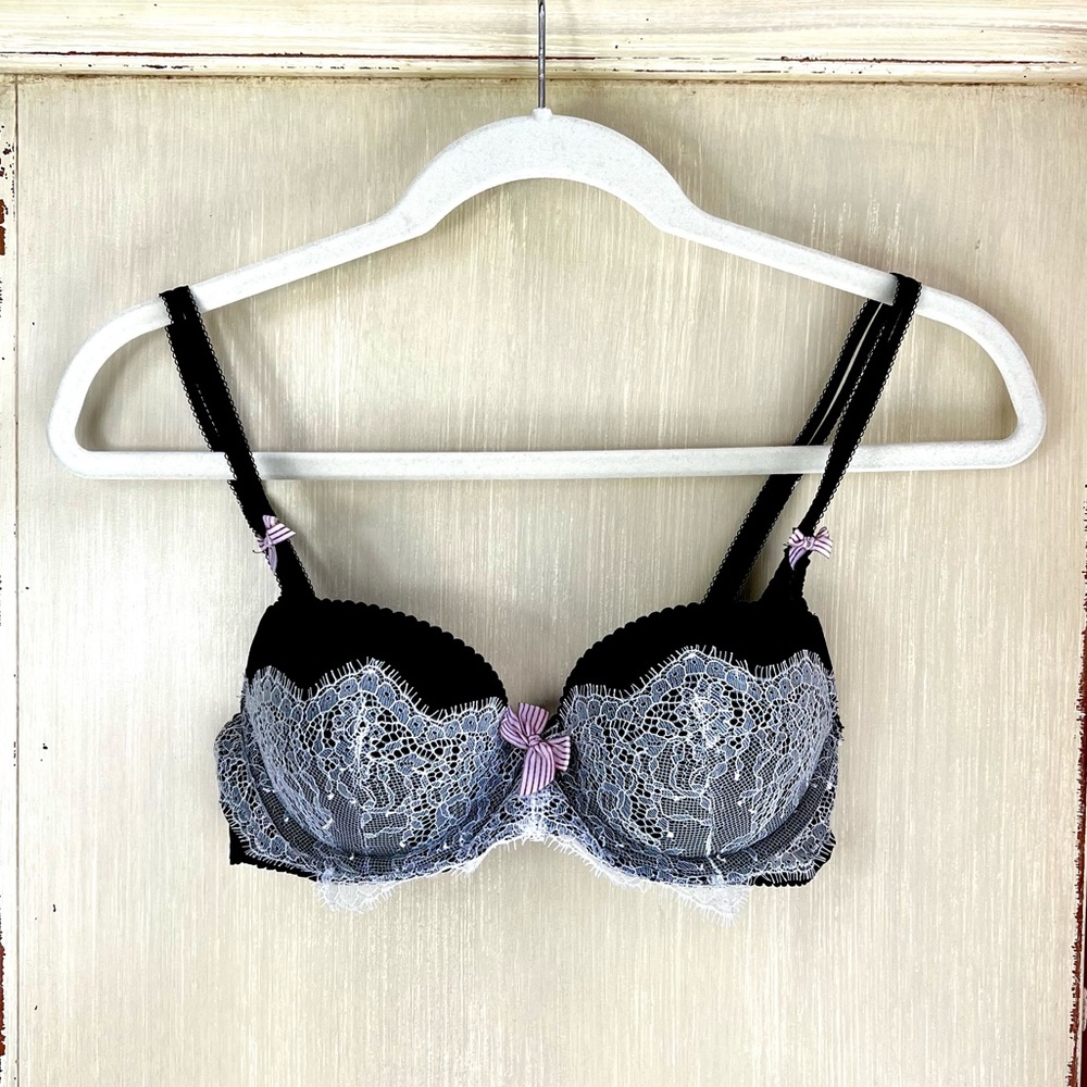 VS Very Sexy Balconet Black Push-Up Bra w/ Eyelash Lace, 34B. EUC (like new).